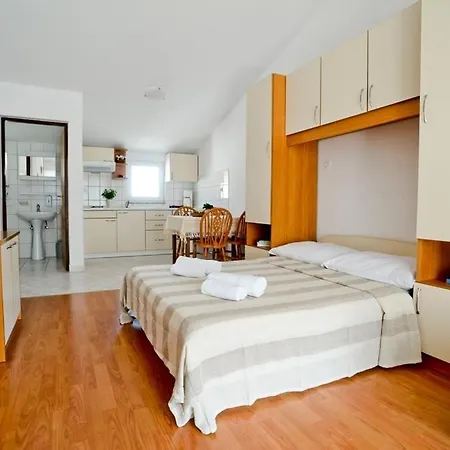 6131c Apartament *